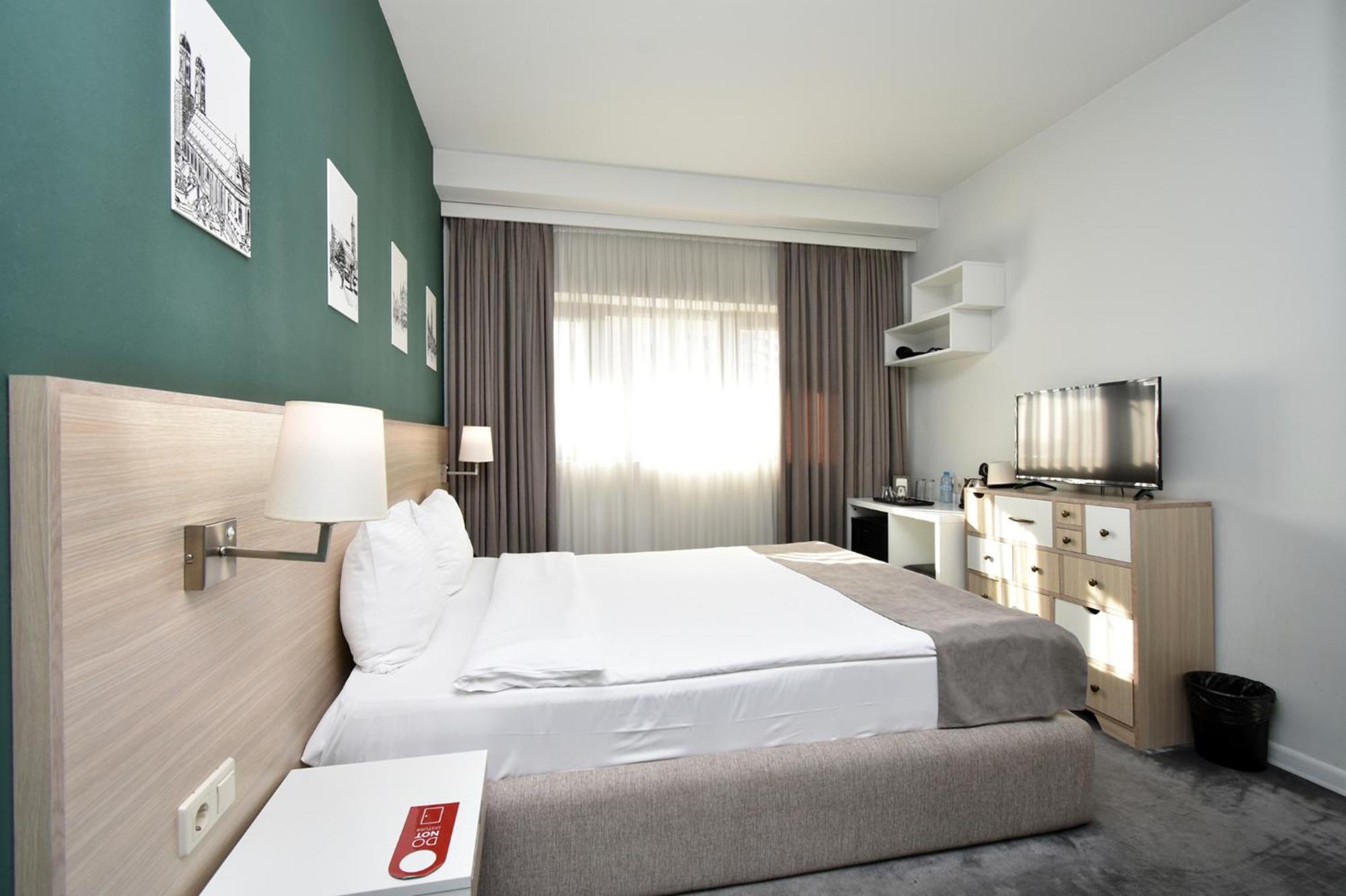 In City Hotel เยเรวาน ภายนอก รูปภาพ